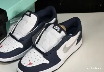 Midnight Navy 1 SB Low Jordan 0430